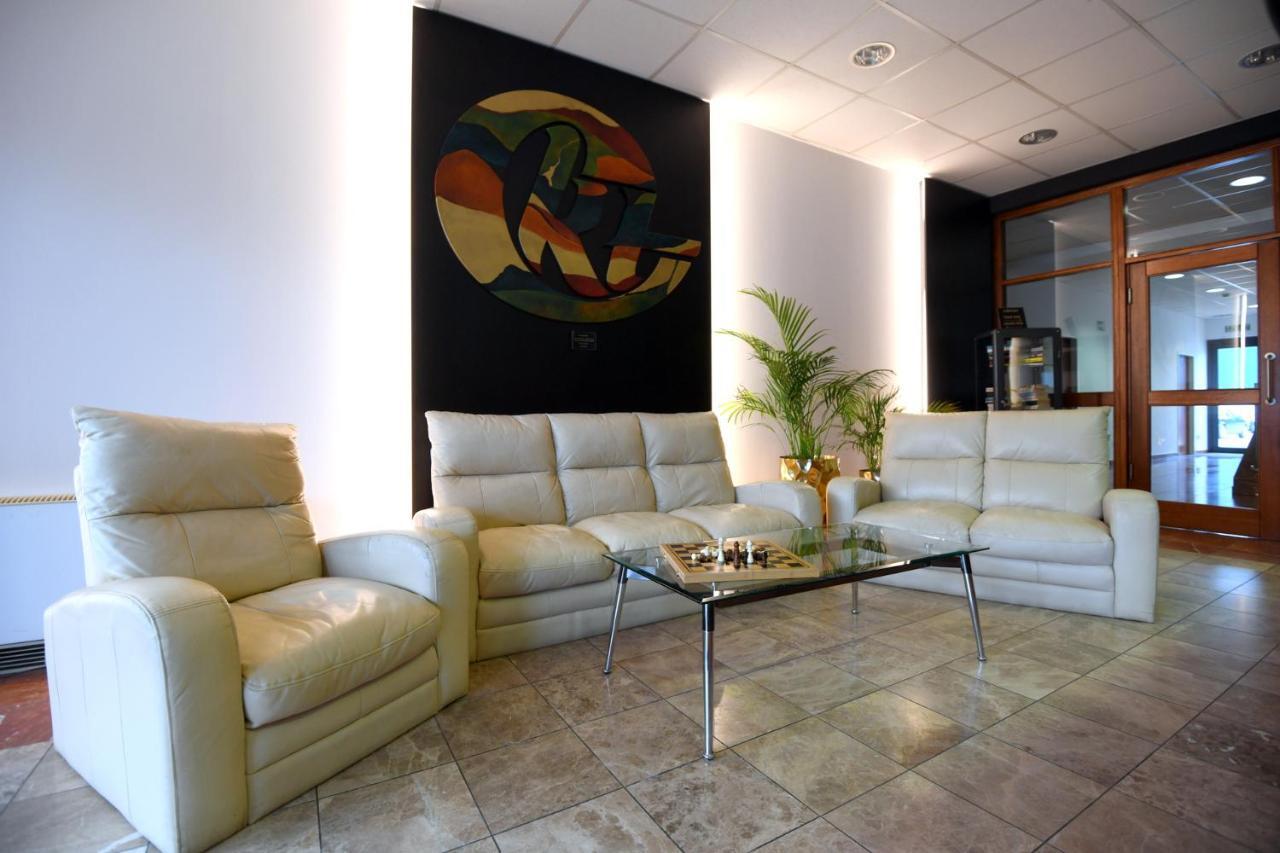 Apartments & Rooms Krizevci Ngoại thất bức ảnh
