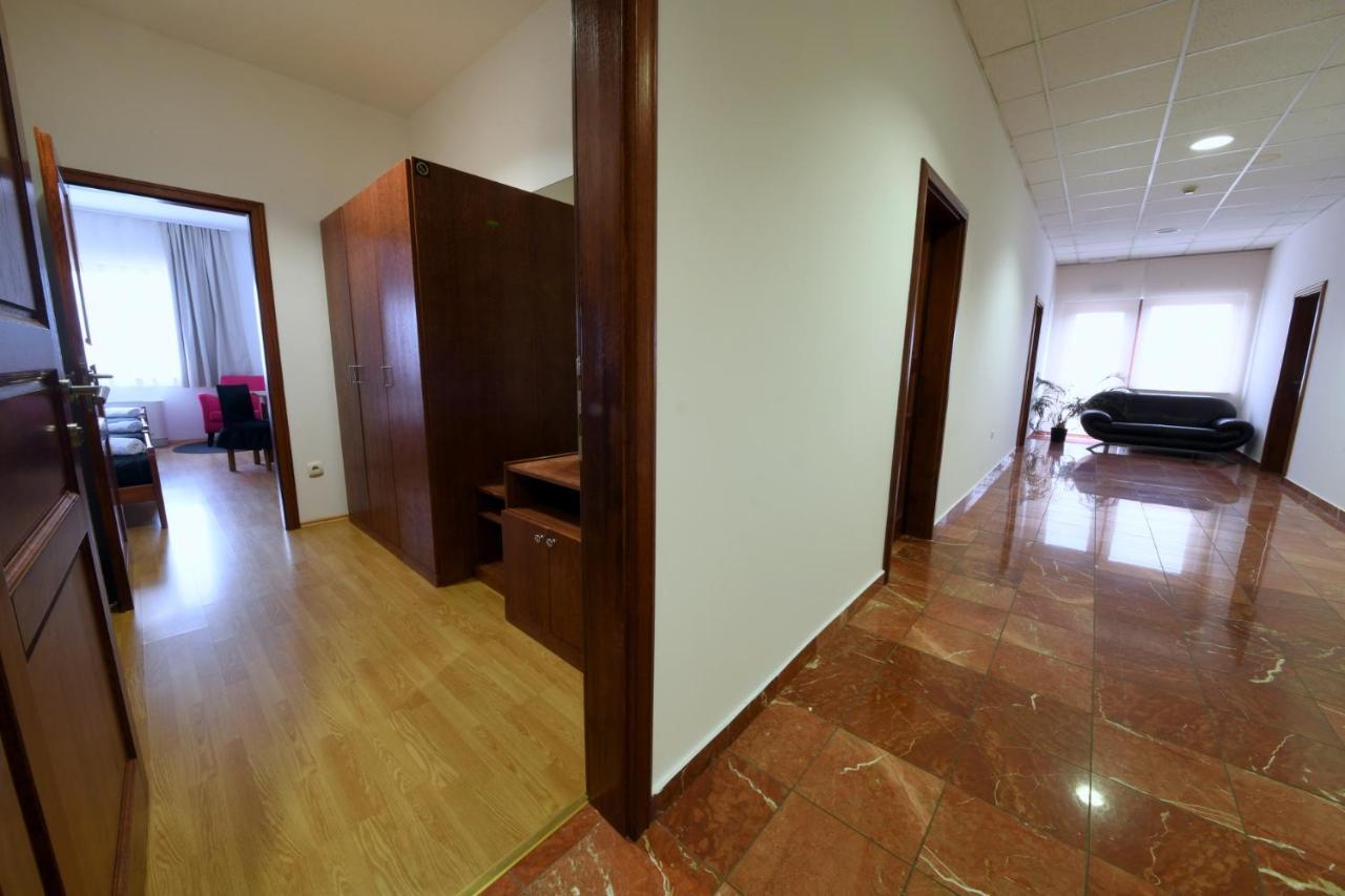 Apartments & Rooms Krizevci Ngoại thất bức ảnh